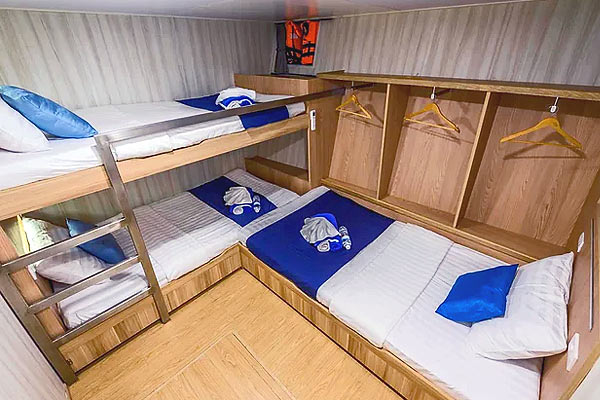 Каюта Standard Triple на яхте Deep Andaman Queen Каюта Standard Triple на яхте Deep Andaman Queen
