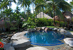 Спа-центр в Atmosphere Resorts. Бассейн для Watsu-процедур Спа-центр в Atmosphere Resorts. Бассейн для Watsu-процедур