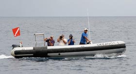 Яхта Okeanos Aggressor - выезд на дайв-сайт на зодиаке. Яхта Okeanos Aggressor - выезд на дайв-сайт на зодиаке.